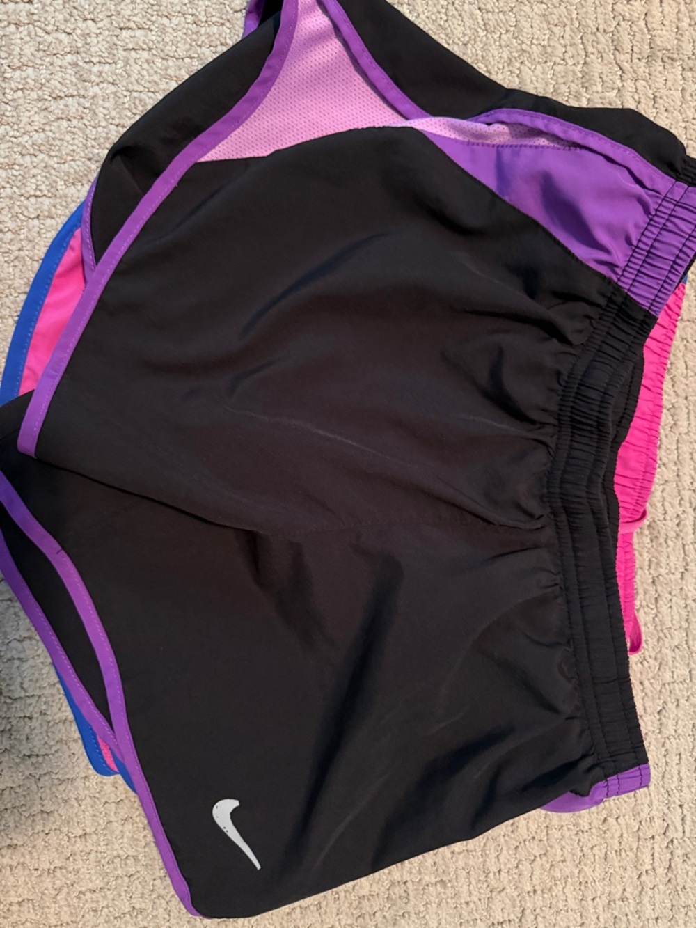 Bundle lot set of 5 Nike Dri-Fit Shorts Womens Size S - Picture 4 of 7